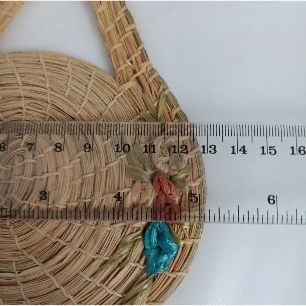 Vintage Hand Woven Straw Grass Trivets Hot Pads Wall Hangings Raffia Flowers
